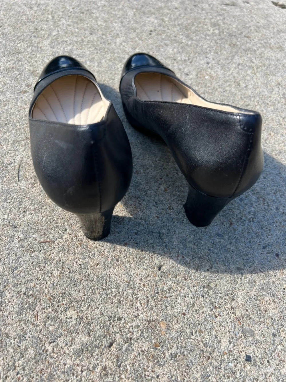 Women’s Easyspirit Black Heels (Size 8M)